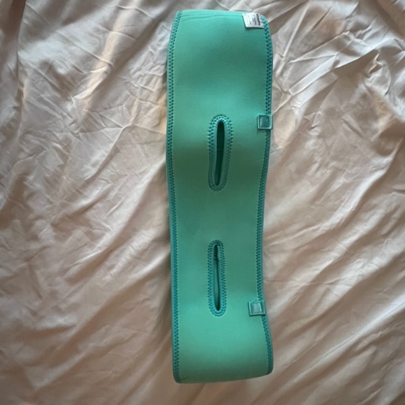 LaVie Breast Pumping Bra PumpStrap - Picture 6 of 6